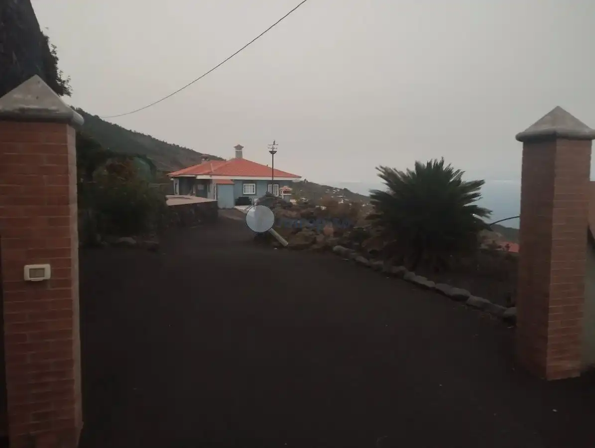 Vista exterior de Casa o xalet en venda en Villa de Mazo amb Jardí privat, Terrassa i Traster