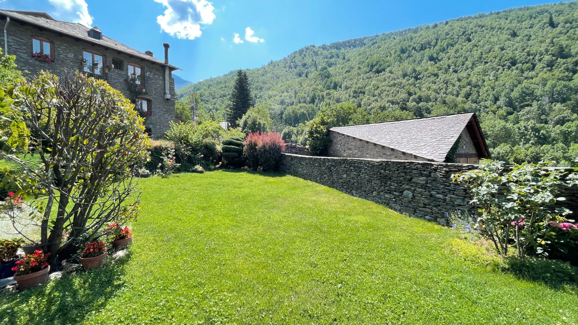 Jardí de Casa o xalet en venda en Esterri de Cardós amb Calefacció, Jardí privat i Parquet