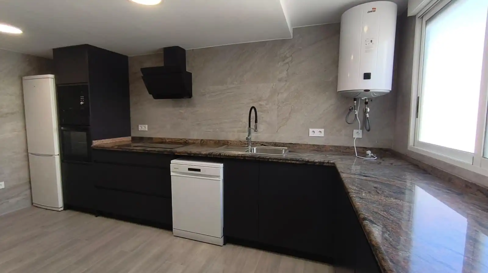 Cocina de Piso de alquiler en Centro ciudad