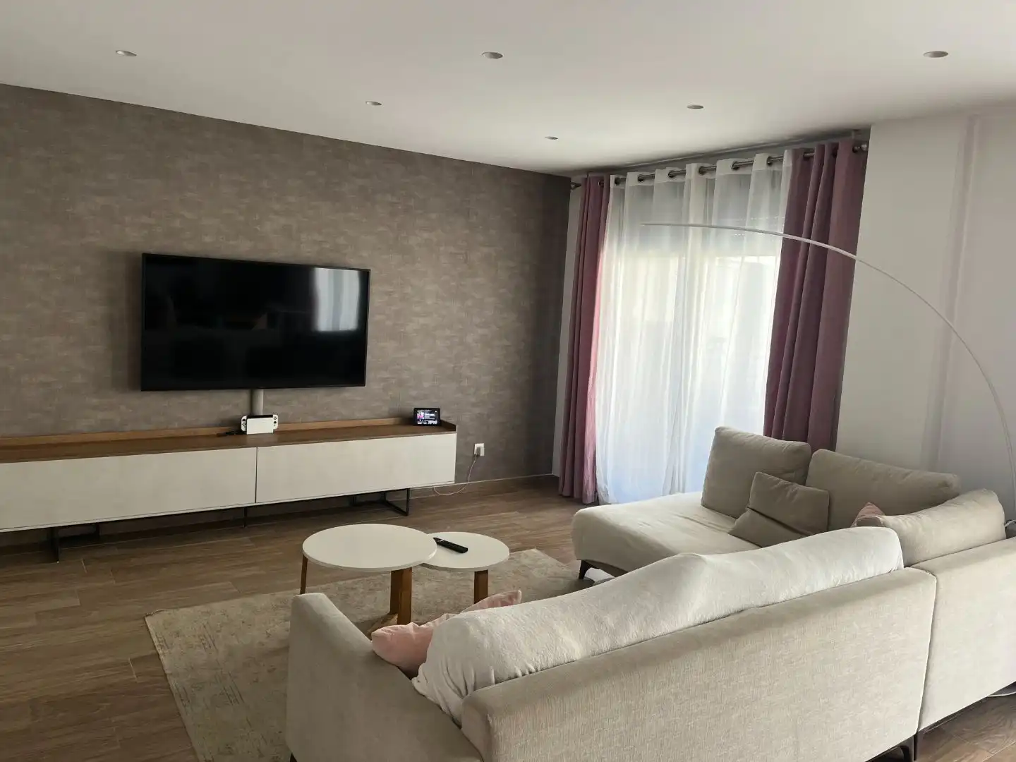 Sala d'estar de Casa o xalet en venda en Cuarte de Huerva amb Aire condicionat, Terrassa i Piscina