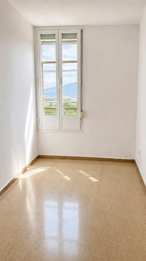 Habitación de Piso en venta en Cerdanyola del Vallès con Aire acondicionado, Calefacción y Balcón