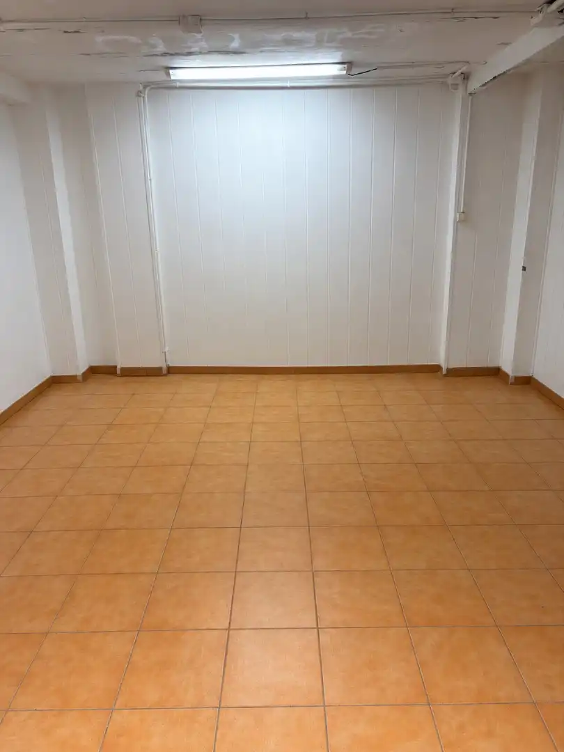 Geschaftsraum zur Miete in Valencia