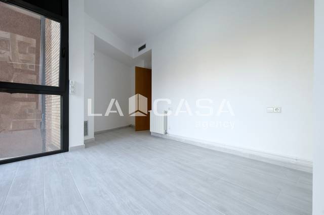 Piso en Venta en Passeig d'Urrutia en El Turó de la Peira