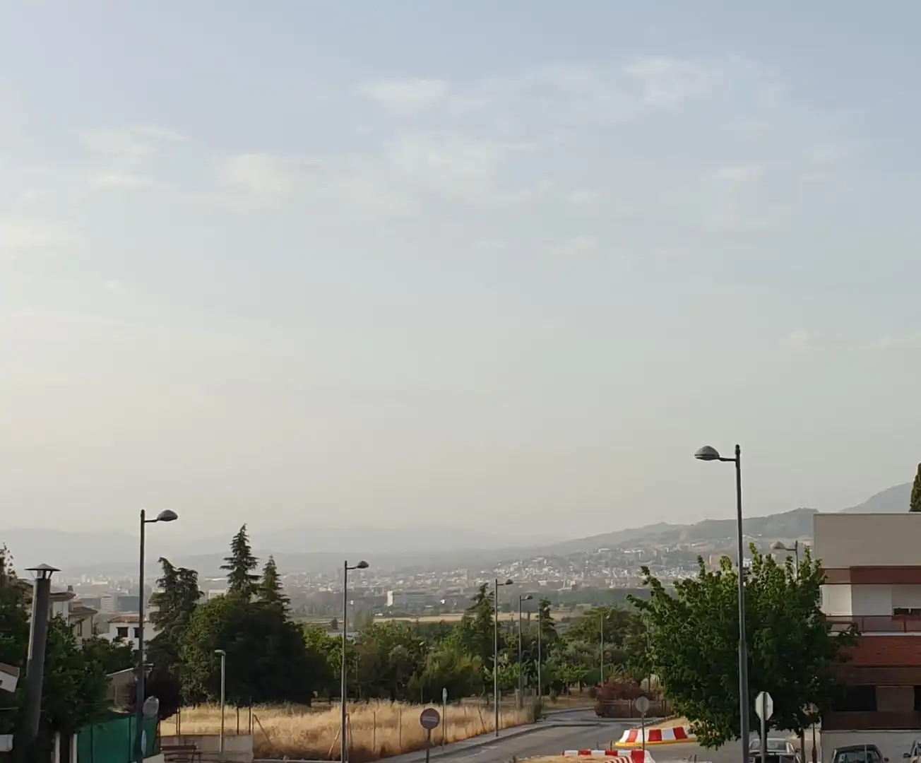 Vista exterior de Pis de lloguer en La Zubia amb Aire condicionat, Moblat i Alarma