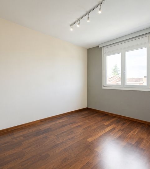 Foto 2 de Casa adosada en venta en Avenida Vg Montserrat, Centre - Eixample – Can Llobet, Barberà del Vallès