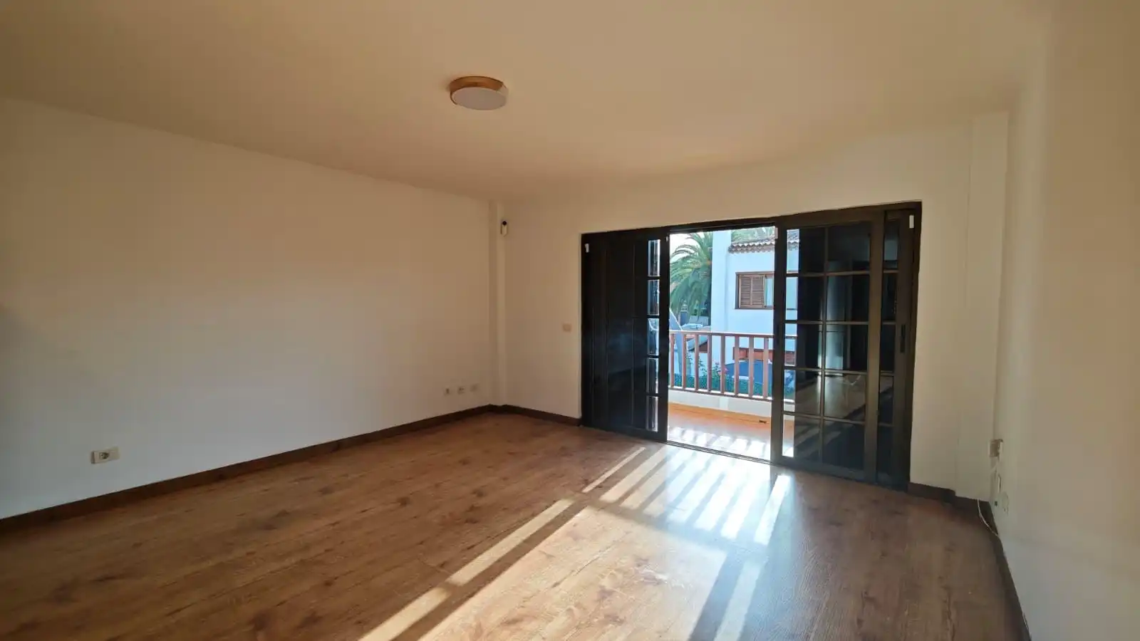 Vista exterior de Piso en venta en Puerto de la Cruz