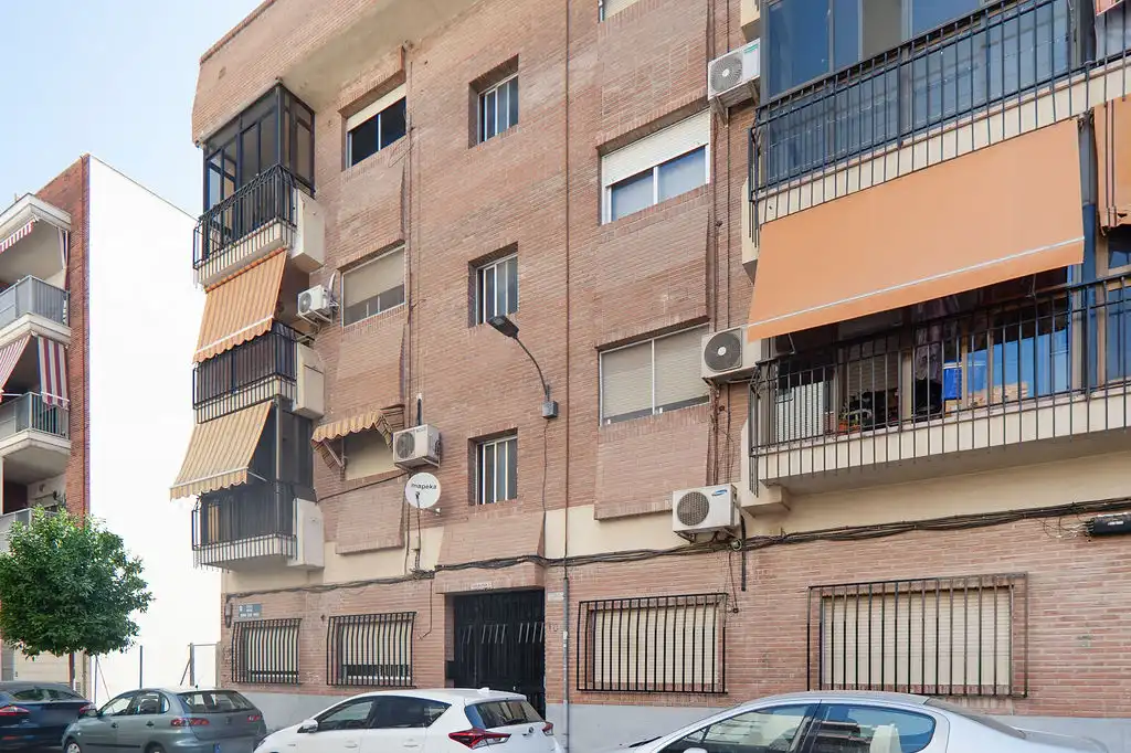 Vista exterior de Piso en venta en Alcantarilla