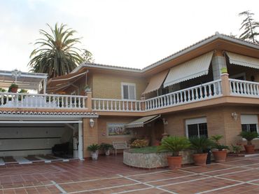 Villa mit Balkon zum Verkauf in Picassent