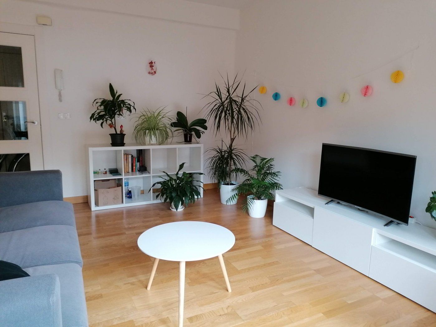 Sala d'estar de Pis de lloguer en  Pamplona / Iruña amb Aire condicionat i Calefacció