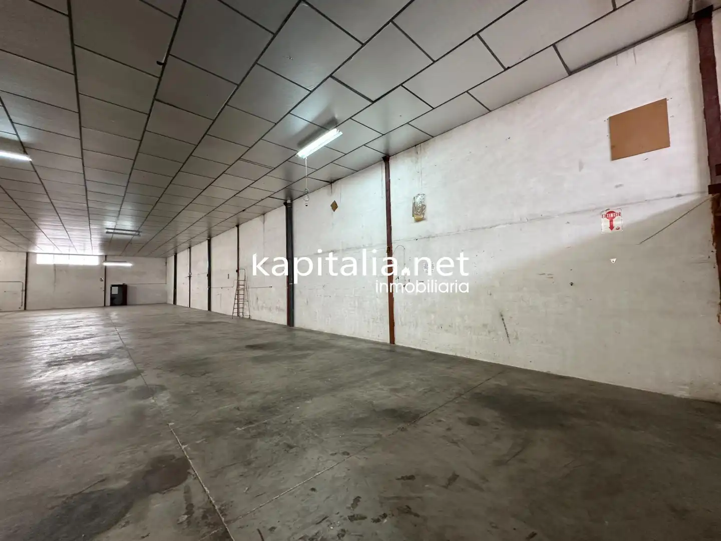 Fabrikhallen zur Miete in Ontinyent