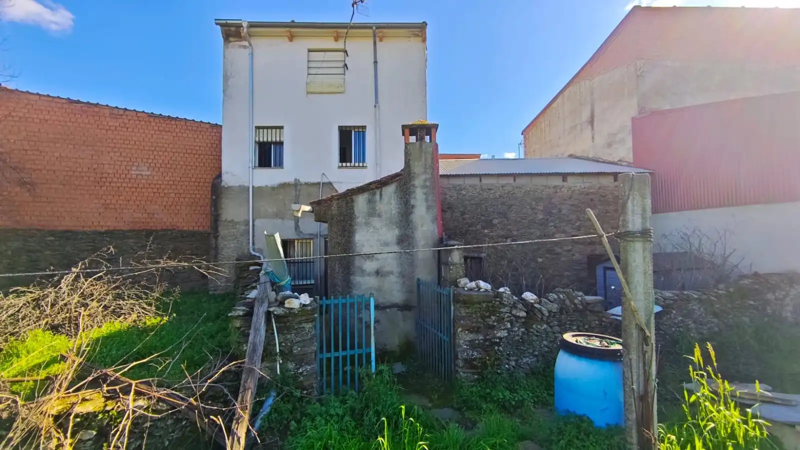 Casa adosada en venta en Mohedas de Granadilla