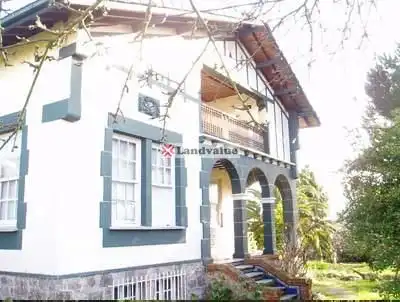 Vista exterior de Residencial en venta en Avilés