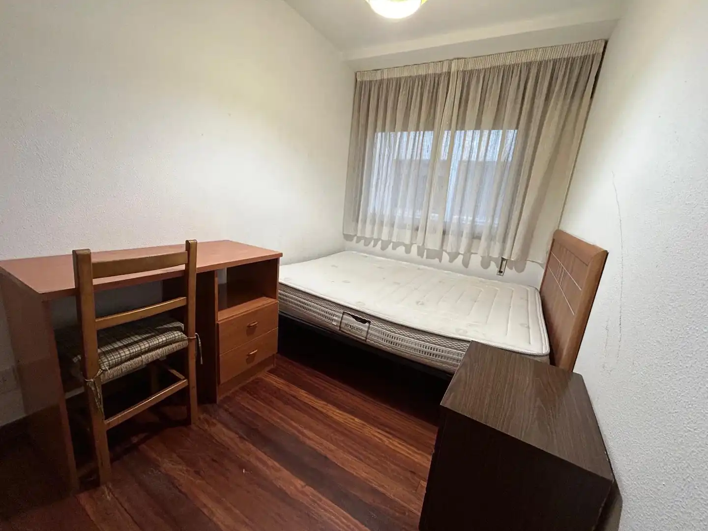 Flat for rent in Rúa da Caldeirería, Casco Histórico
