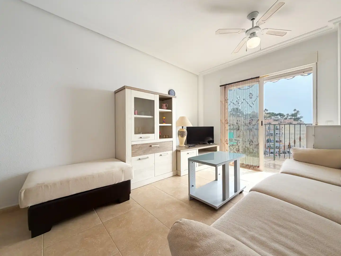 Sala d'estar de Apartament en venda en El Campello amb Aire condicionat, Traster i Piscina