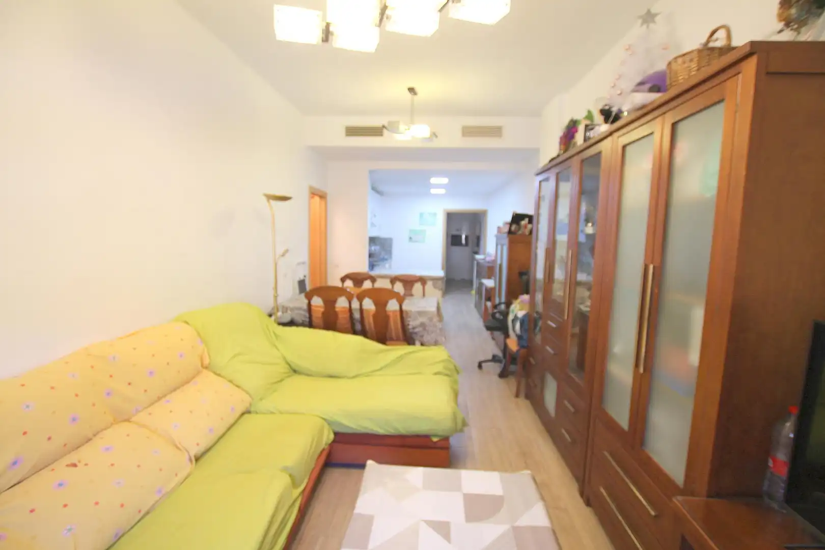 Sala d'estar de Planta baixa en venda en Dos Hermanas amb Aire condicionat i Traster