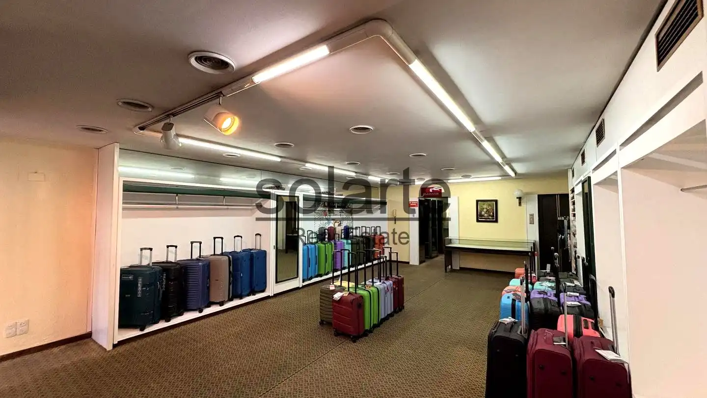 Edificio en venta en L'Hospitalet de Llobregat