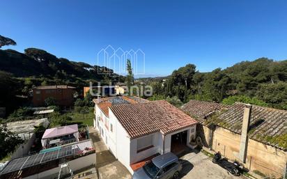 Vista exterior de Casa o xalet en venda en Sant Andreu de Llavaneres amb Calefacció
