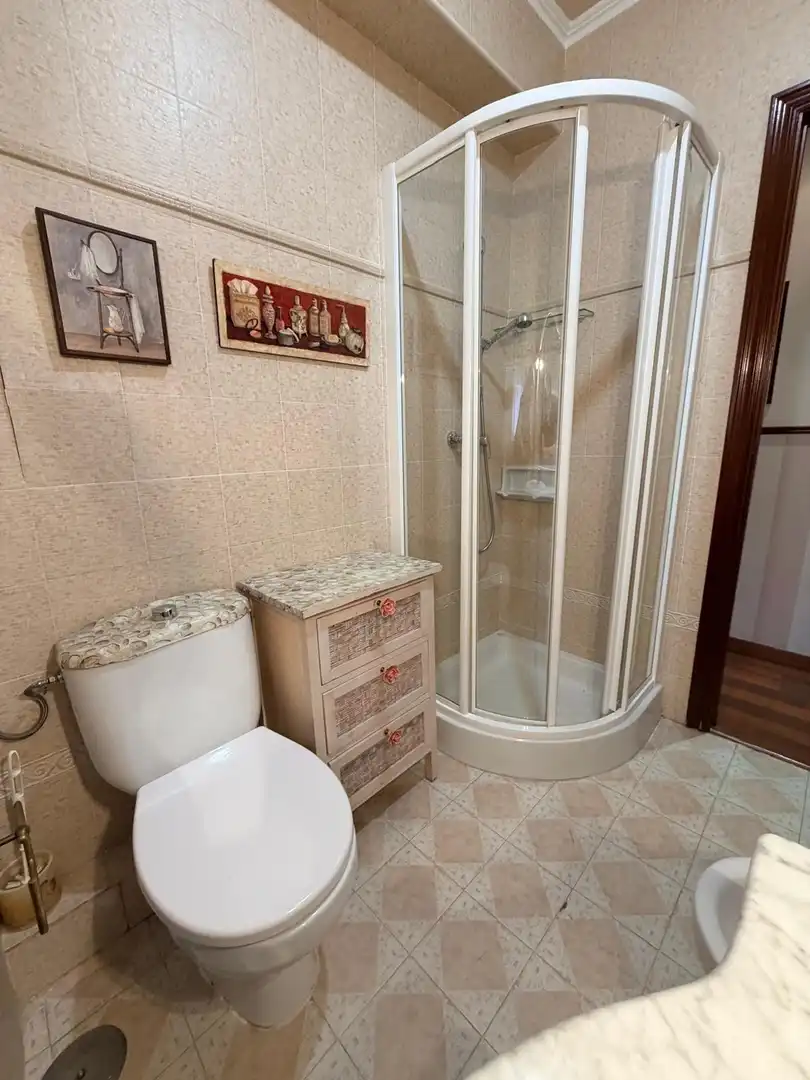 Baño de Piso en venta en Badajoz con Aire acondicionado, Calefacción y Balcón