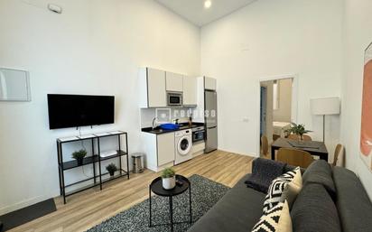 Living room of Flat for sale in  Madrid Capital  with Air Conditioner and Heating