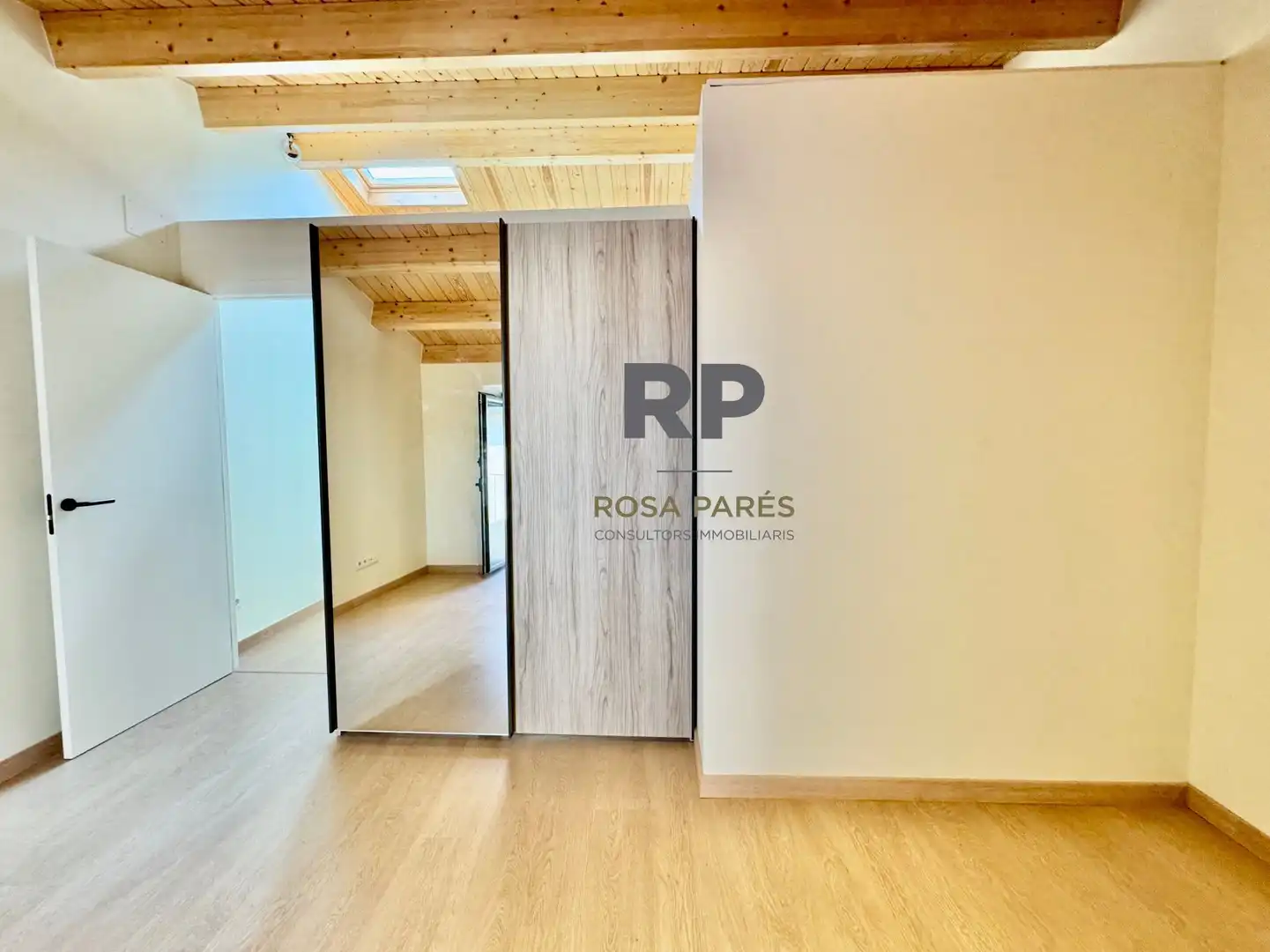 Habitación de Apartamento en venta en Centelles con Aire acondicionado y Calefacción