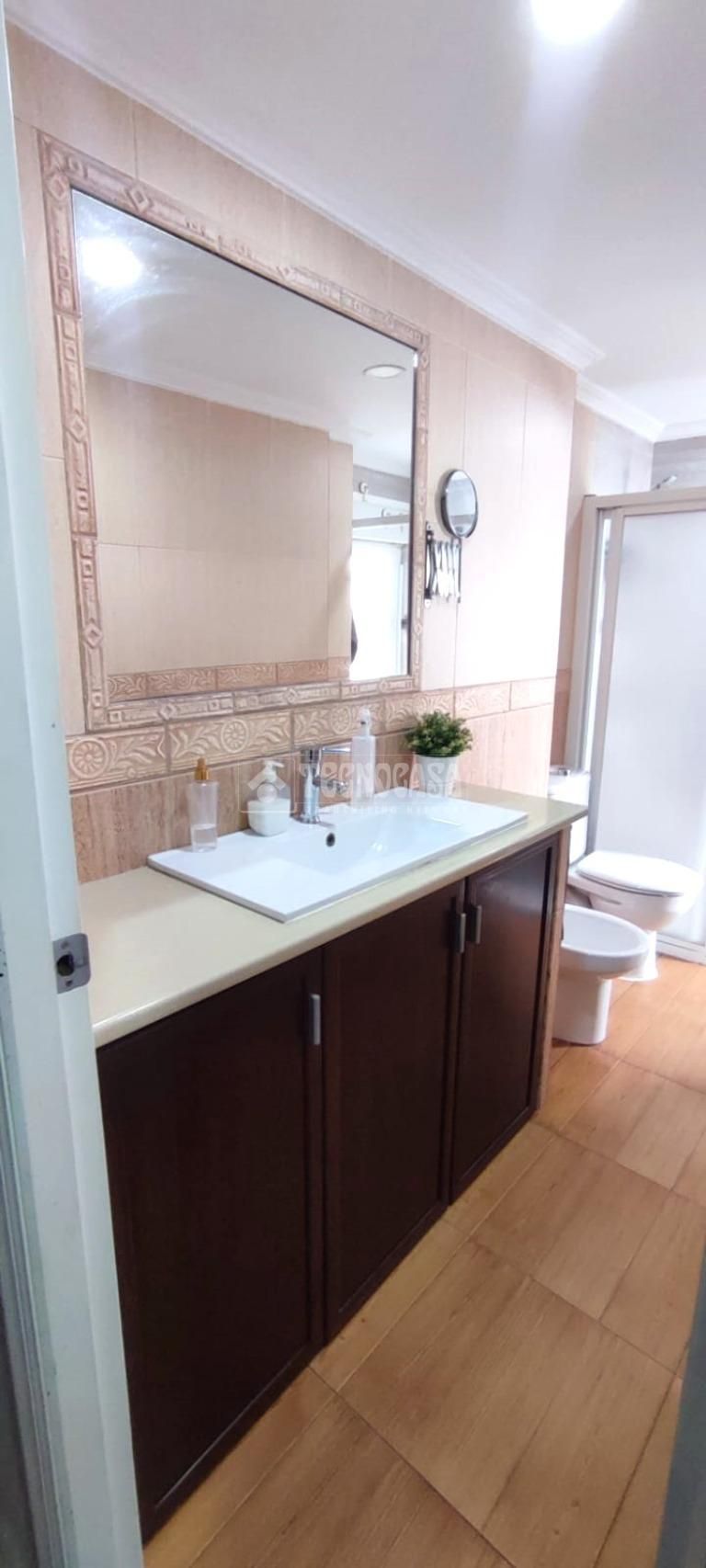 Bathroom of Flat for sale in Alcalá de Guadaira  with Air Conditioner