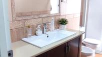 Bathroom of Flat for sale in Alcalá de Guadaira  with Air Conditioner