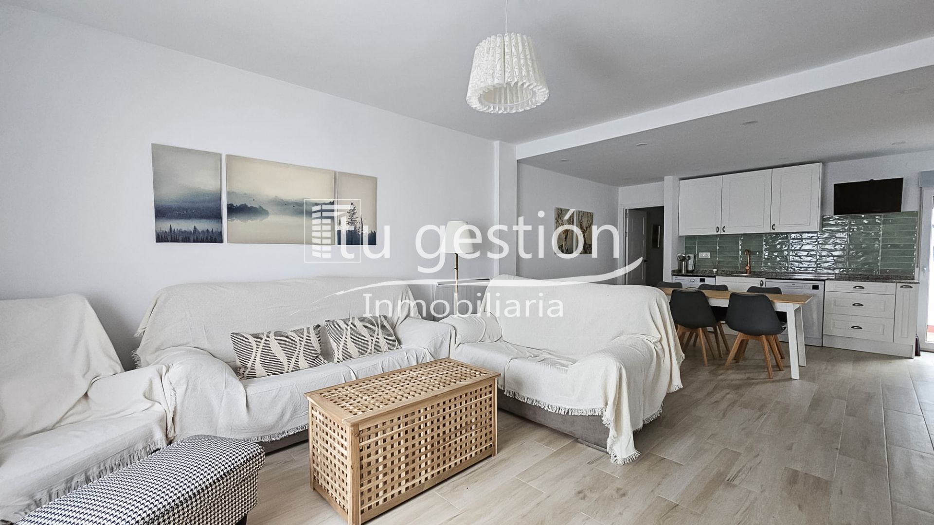 Living room of Flat for sale in Ronda  with Terrace and Furnished