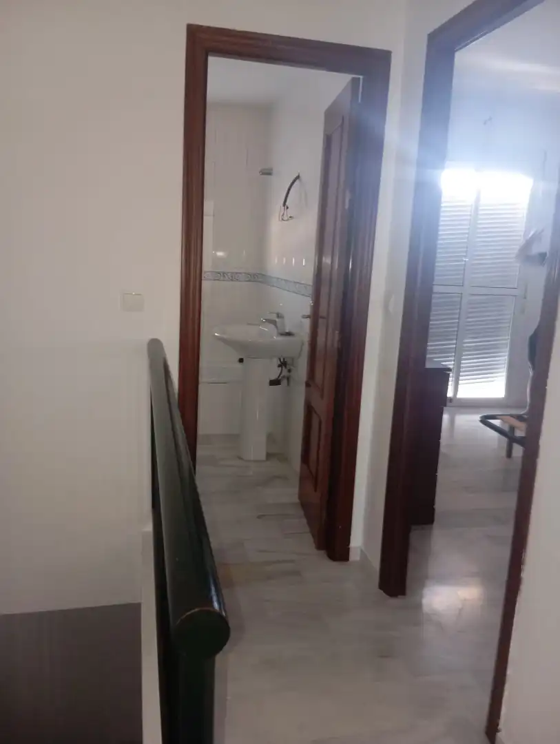 Bathroom of Detached homes for rent in Pilas  with Air Conditioner, Terrace and Washing machine