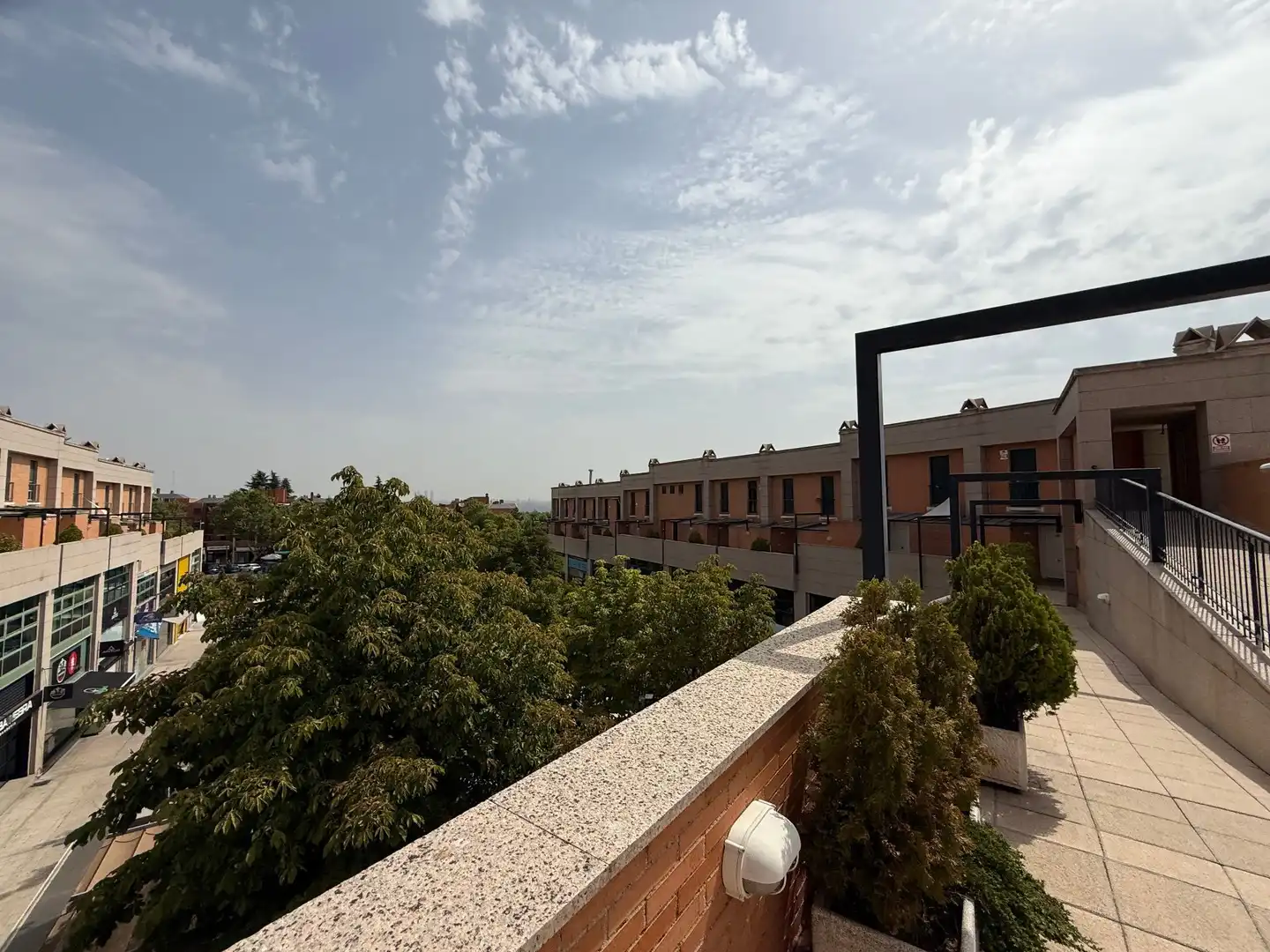 Terraza de Dúplex en venta en Pozuelo de Alarcón con Aire acondicionado, Trastero y Piscina comunitaria
