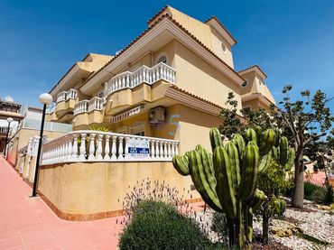 Casa a schiera con balcone in vendita a Orihuela Costa