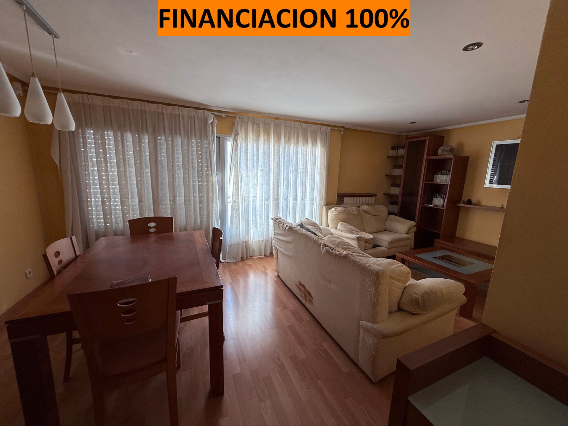 Sala de estar de Piso en venta en  Zaragoza Capital con Calefacción y Terraza