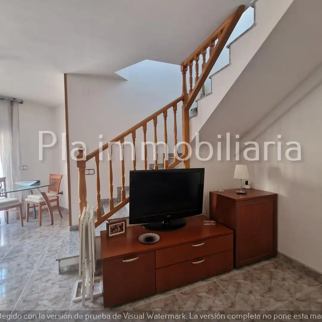 Dúplex en venta en Sant Boi de Llobregat con Terraza, Amueblado y Horno