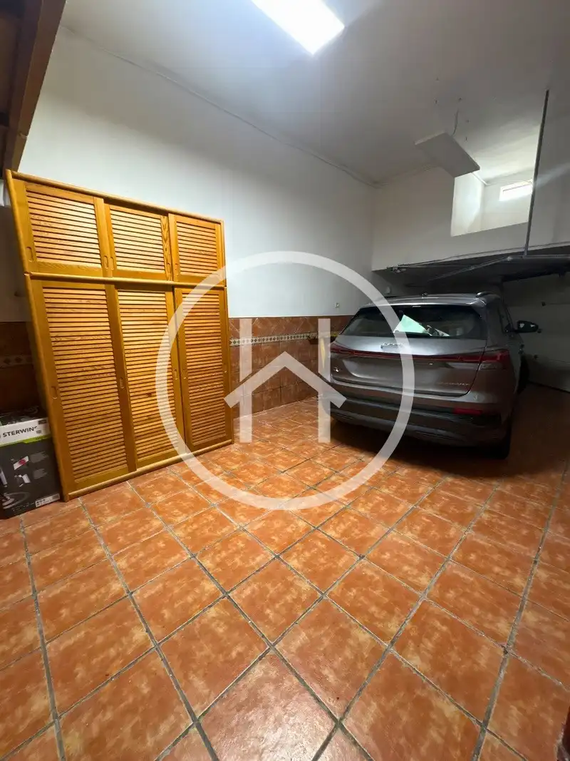Parking of Detached homes for rent in El Rosario  with Air Conditioner, Private garden and Furnished