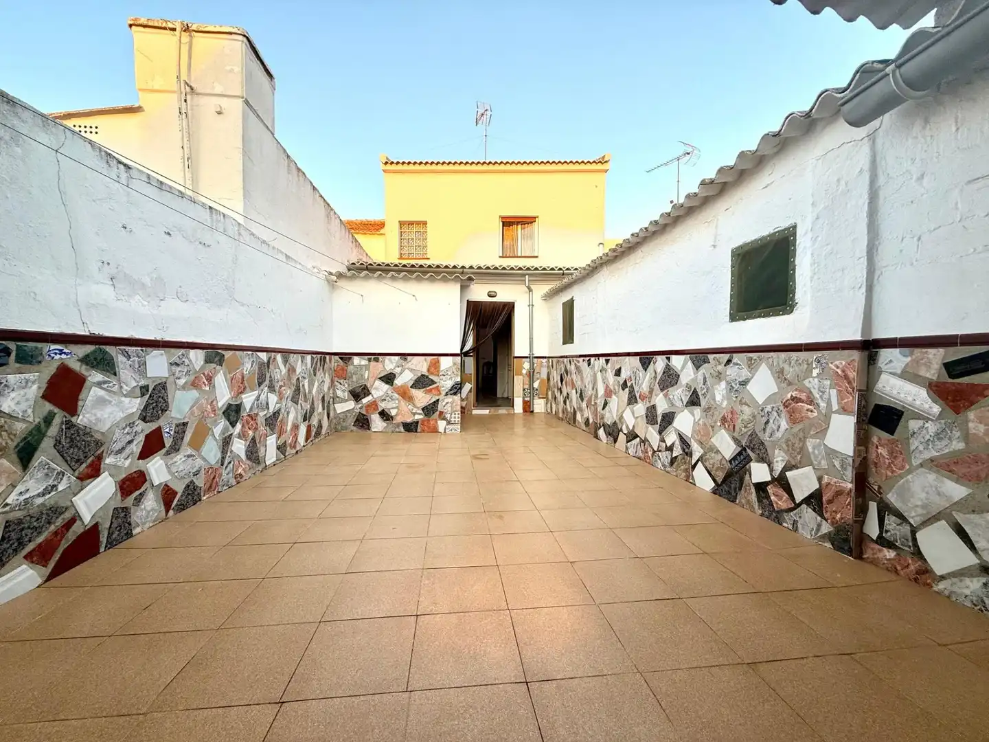 Casa con terraza en venta en Humilladero, imagen 8