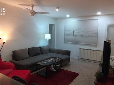 Wohnung mit Balkon zum Verkauf in Instituts - Universitat