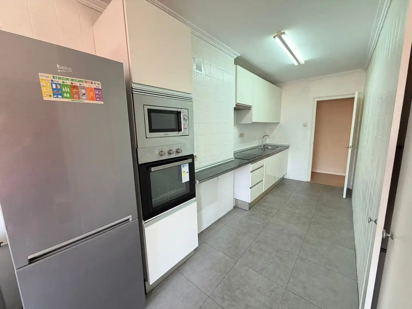 Kitchen of Flat for rent in Lleida  with Heating, Parquet flooring and Furnished