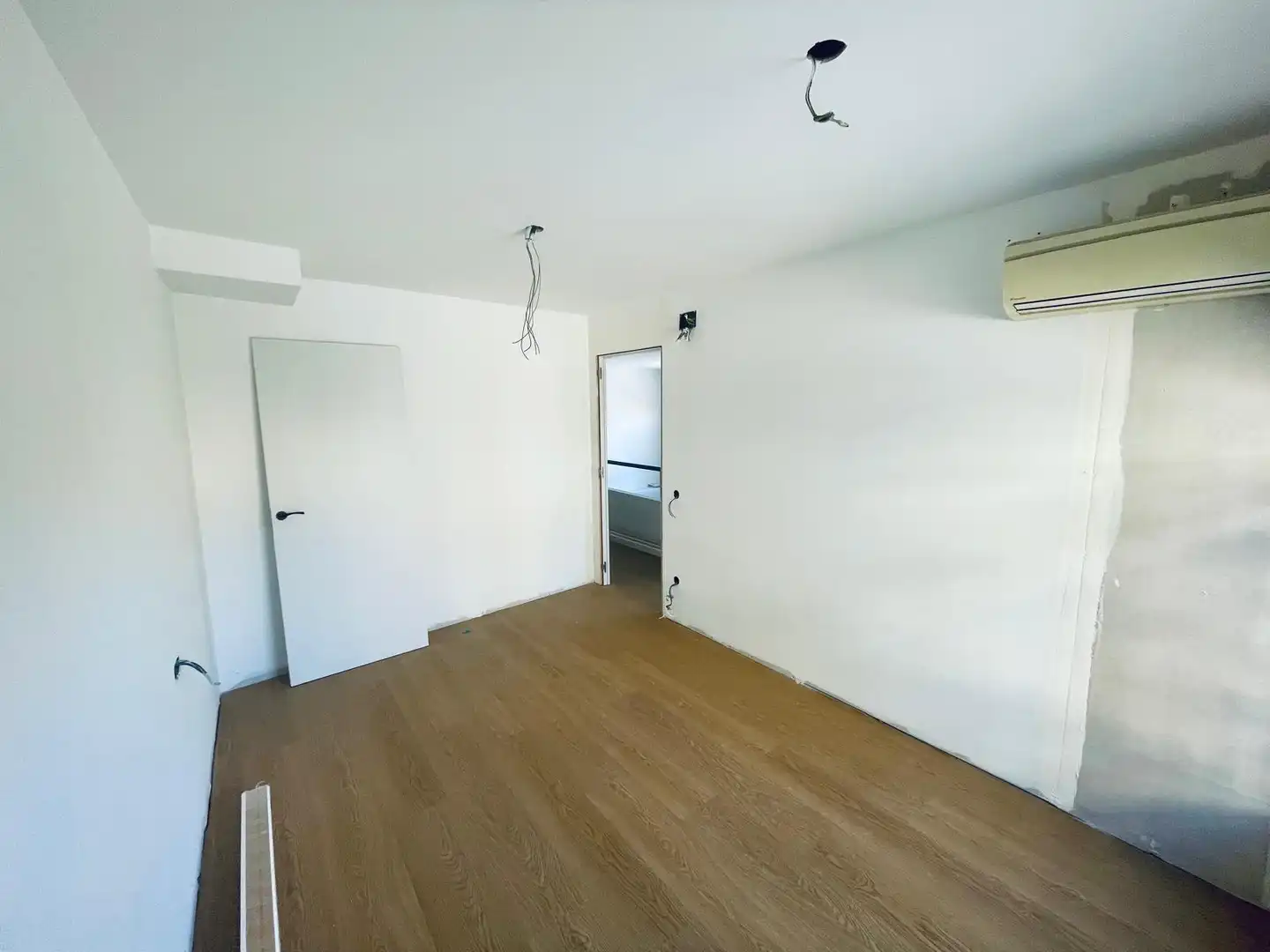 Schlafzimmer von Maisonette zum Verkauf in Badalona mit Klimaanlage, Parkett und Abstellraum
