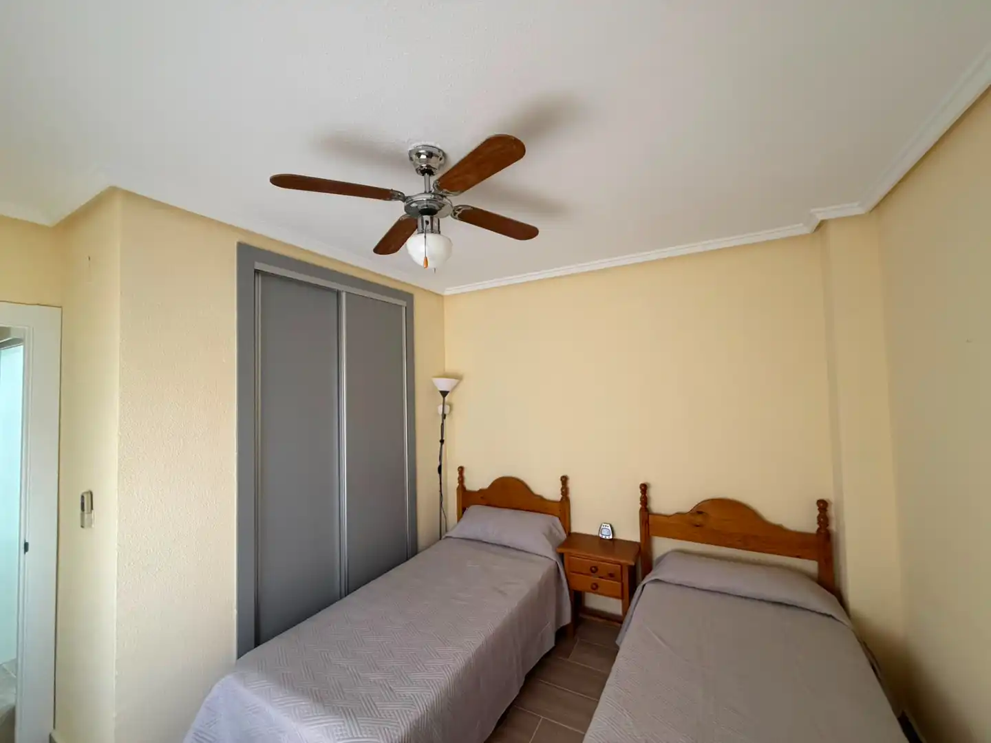 Bedroom of Flat for rent in Torrevieja  with Air Conditioner, Parquet flooring and Furnished