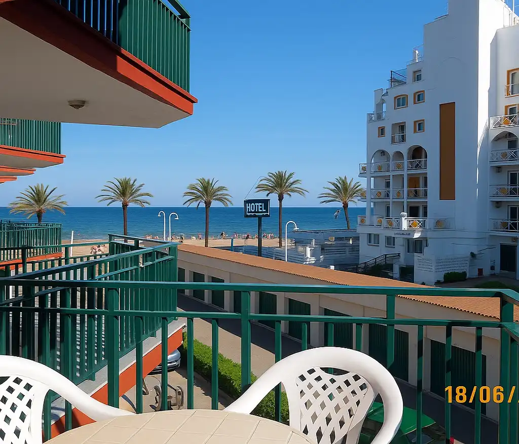 Apartments for rent in Avinguda del Papa Luna, 10, Playa Norte