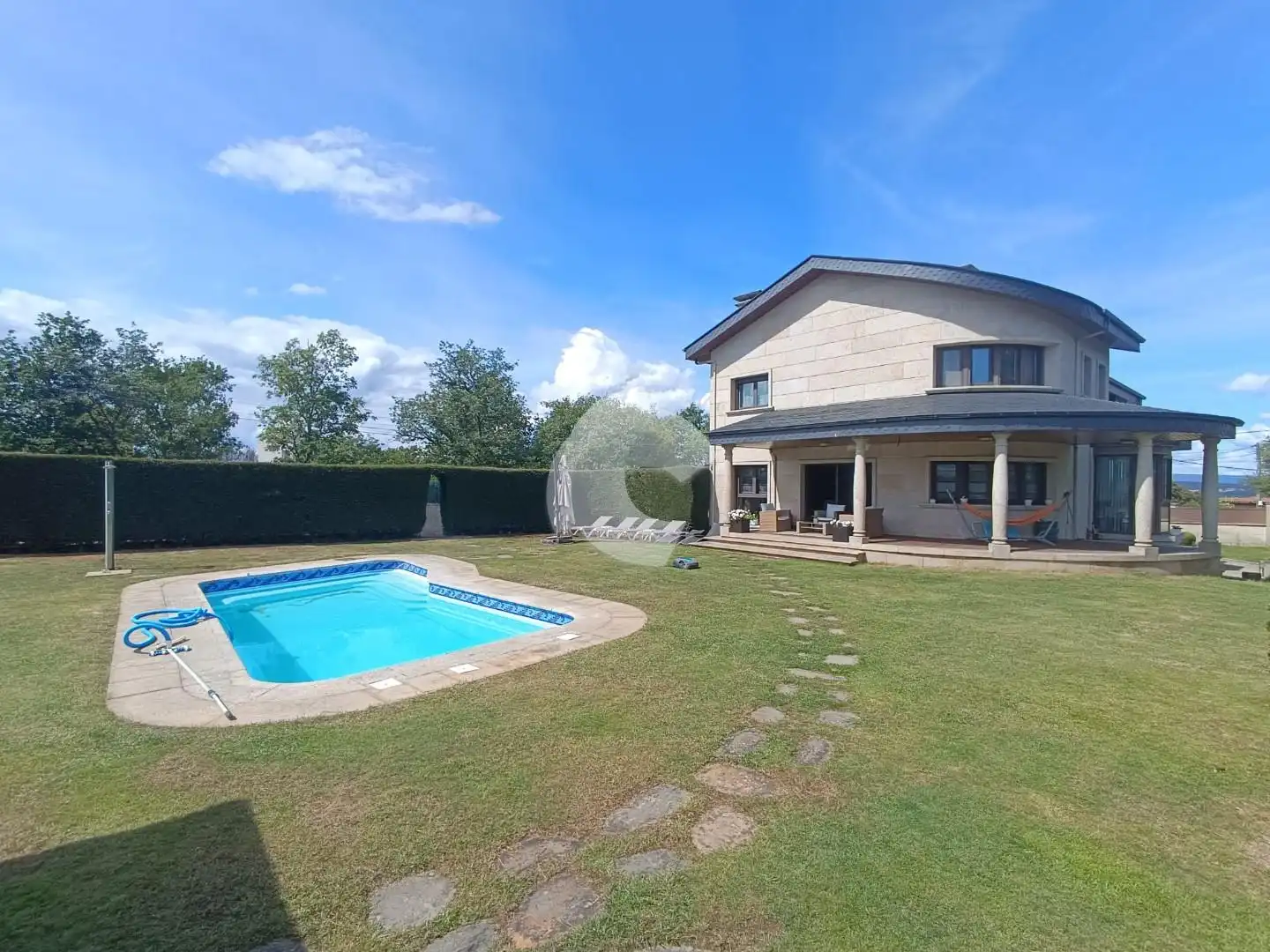 Piscina de Casa o chalet en venta en San Cibrao das Viñas con Calefacción, Jardín privado y Piscina