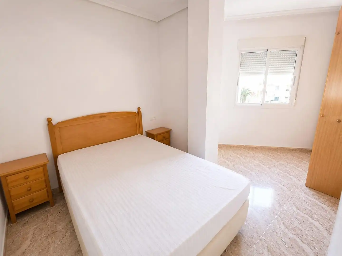 Habitación de Apartamento en venta en Torrevieja con Terraza y Amueblado