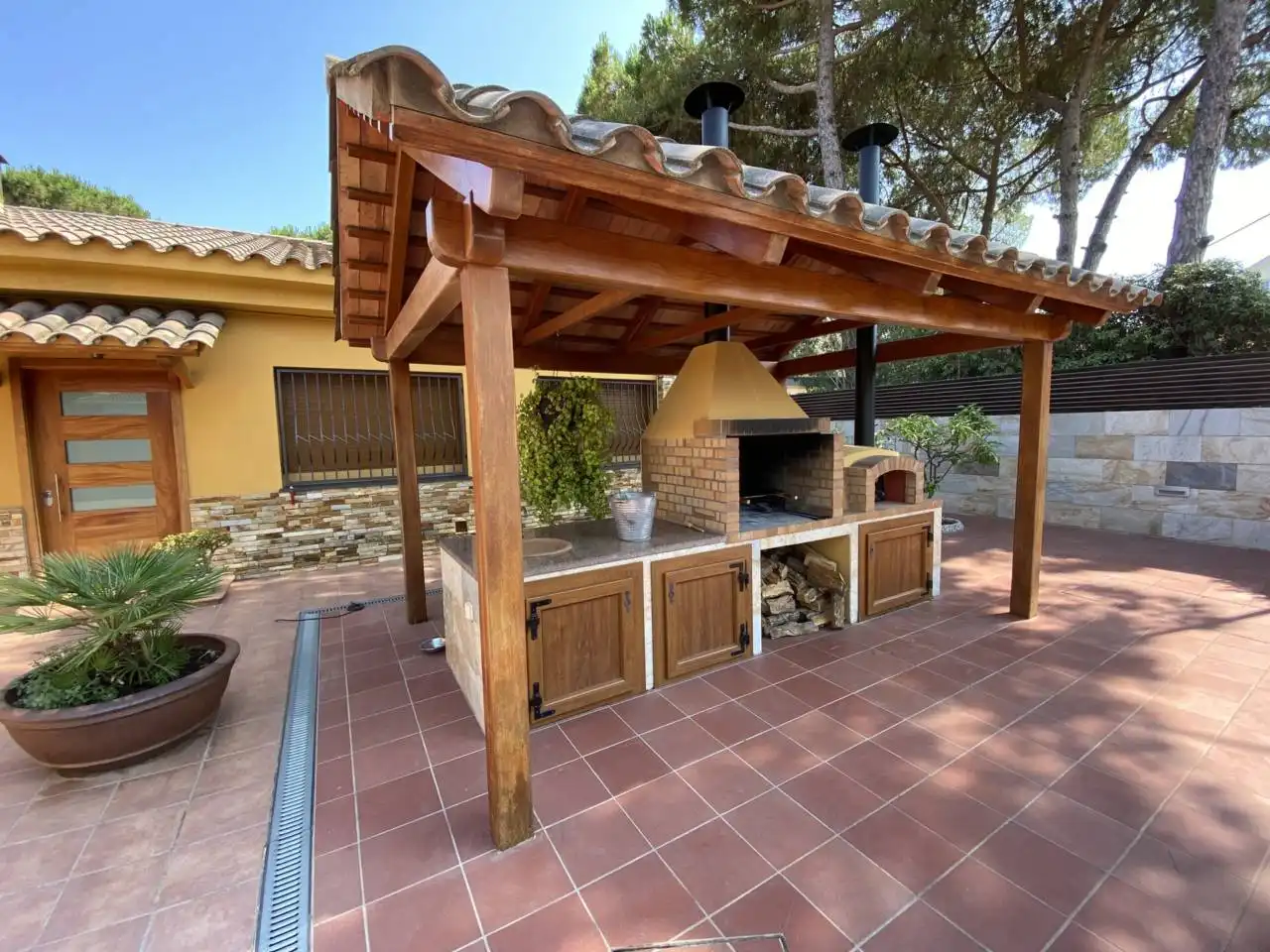 Jardí de Casa o xalet en venda en Cerdanyola del Vallès