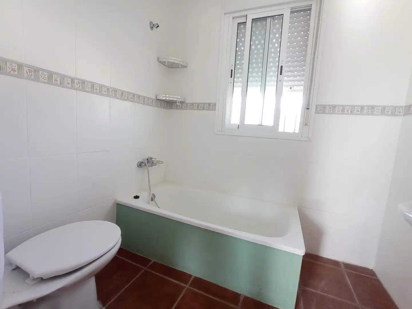 Bathroom of Houses for sale in Chiclana de la Frontera  with Private garden, Terrace and Storage room