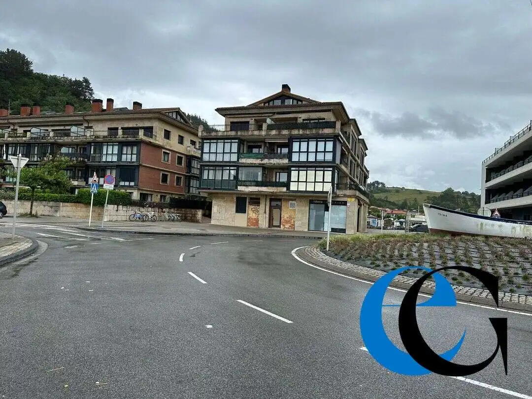 Exterior view of Garage for sale in Orio