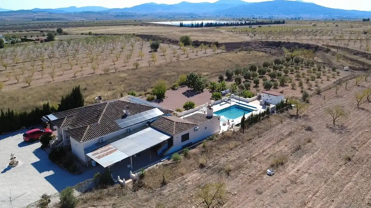 Casa en venta en El Pinós / Pinoso, imagen 4