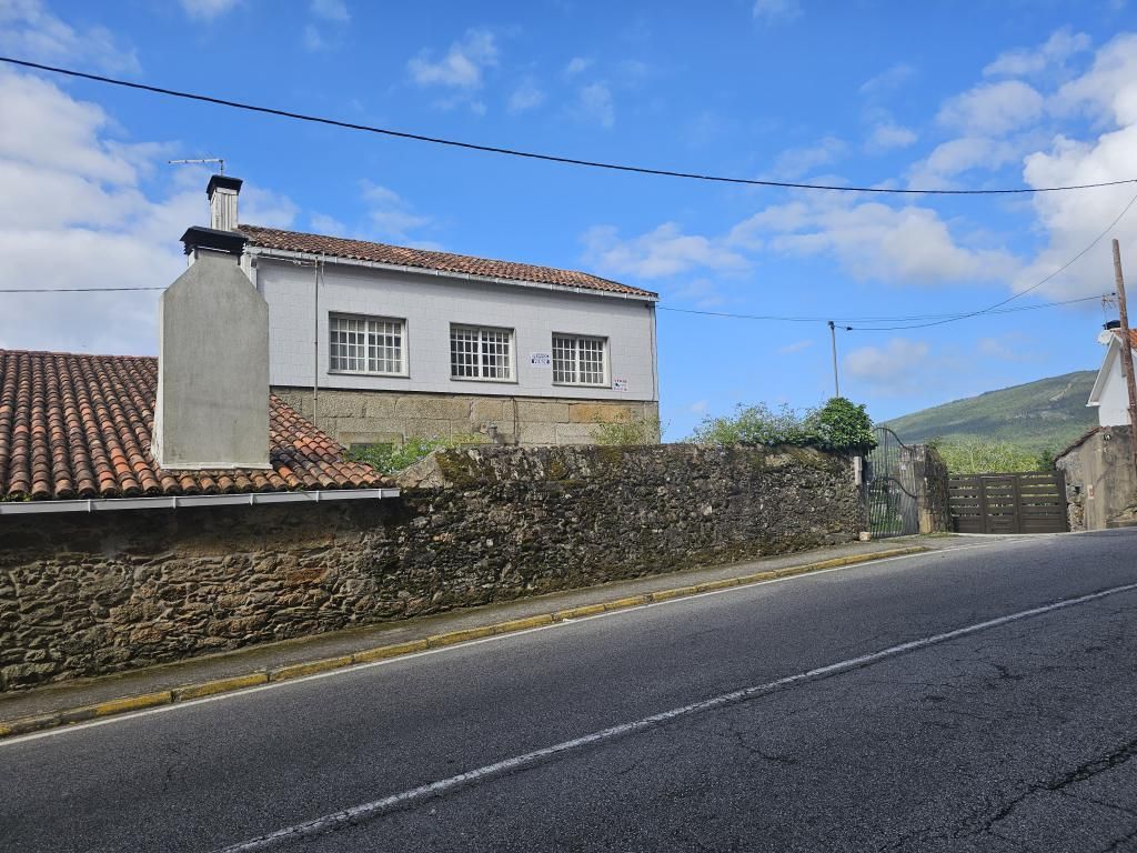 Vista exterior de Casa o xalet en venda en A Pobra do Caramiñal amb Jardí privat, Traster i Forn