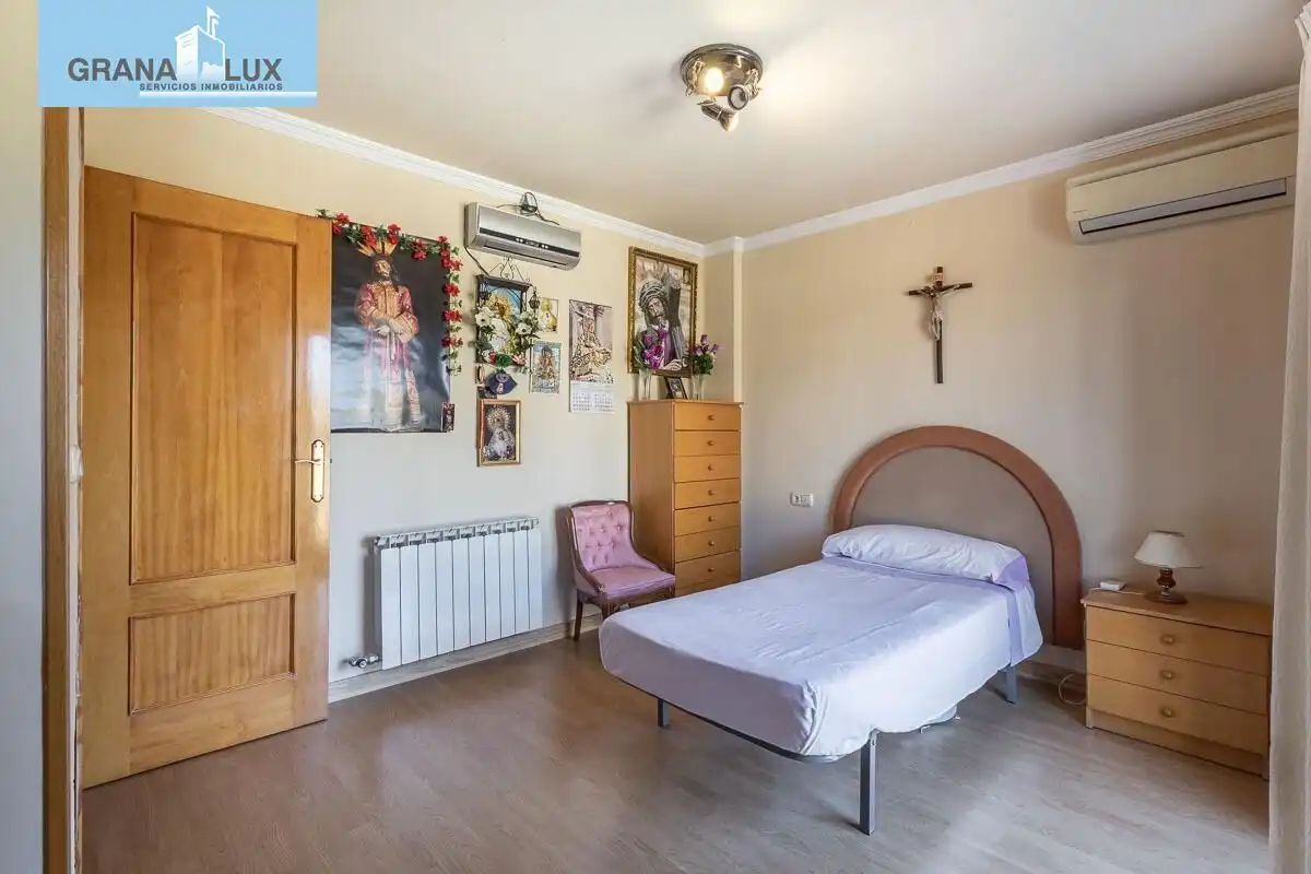 Chalet en venta en CALLE LIRIO, imagen 13