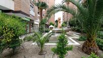 Exterior view of Flat for sale in  Granada Capital  with Private garden, Terrace and Balcony
