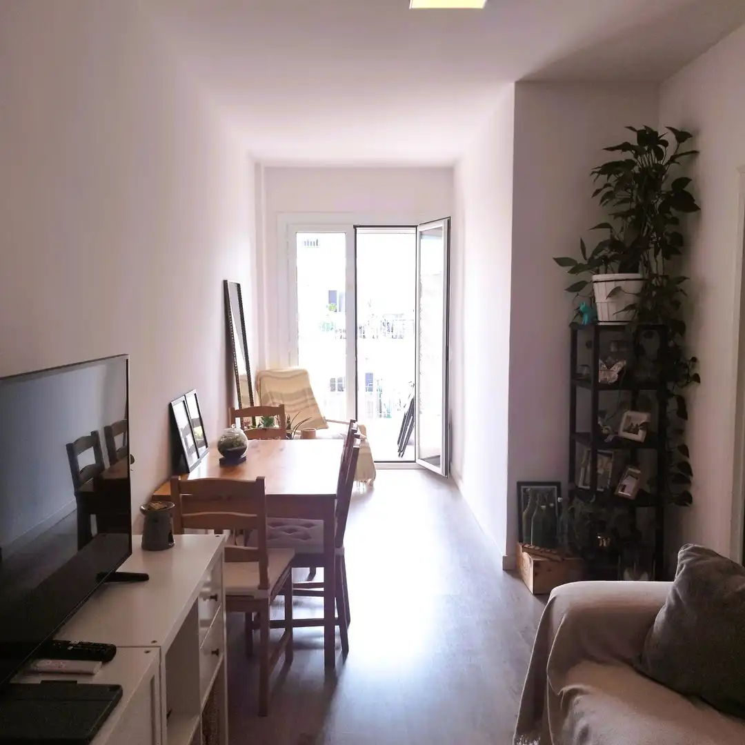 Sala de estar de Piso en venta en Barcelona con Microondas y Balcón
