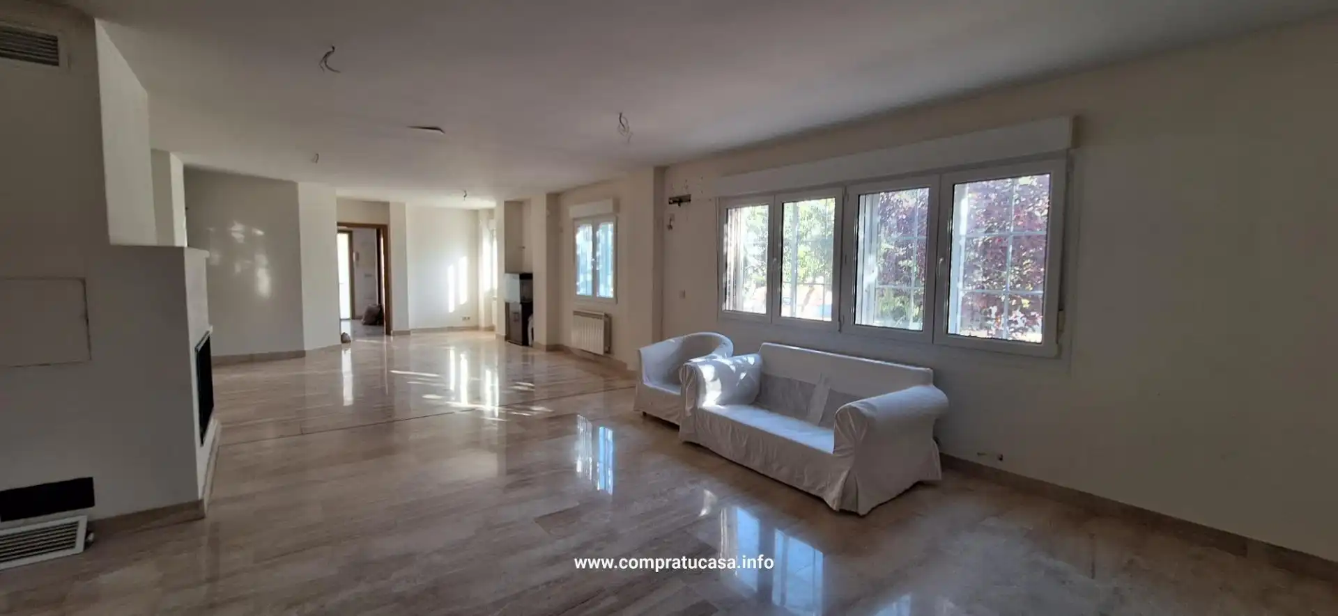Casa adosada en venta en Calle MISTRAL, Encinillas